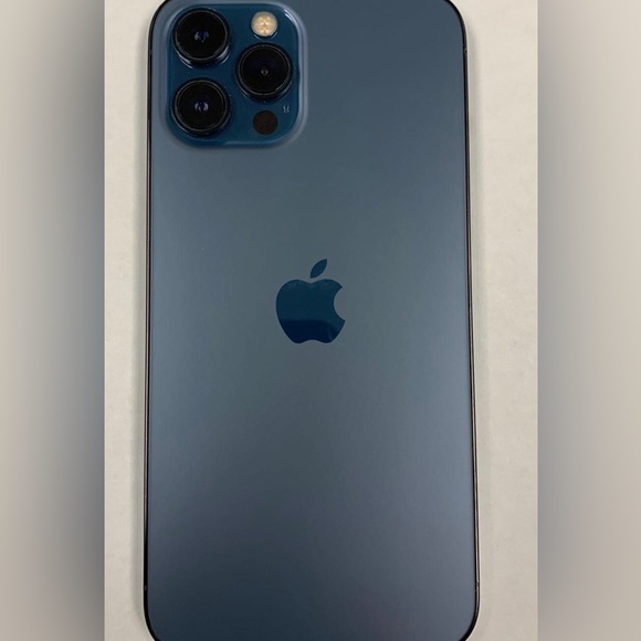 ATT Iphone 13 Pro Max (graphite Color) - Picture 2 of 3